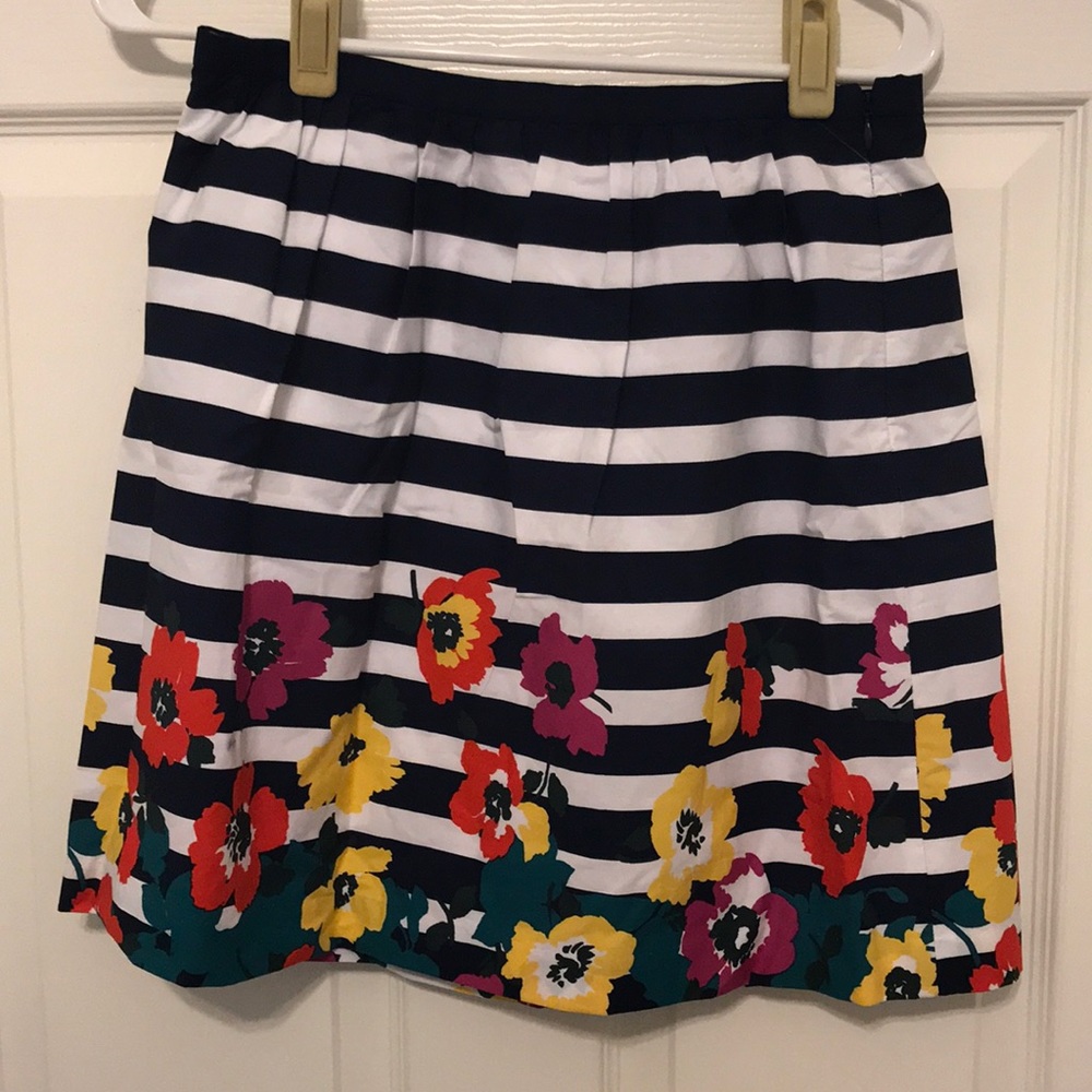 Banana Republic Factory skirt. New!